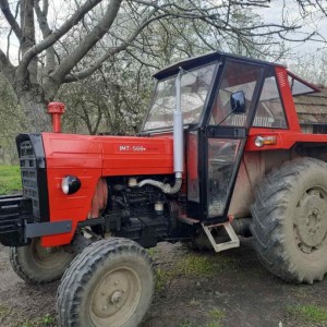 IMT 560 1985g TVORNIČKO STANJE VLASNIK PAPIRI UREDNI HITNO 2,400e 0998265275