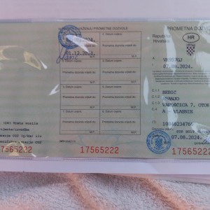 Prodajem auto Seata