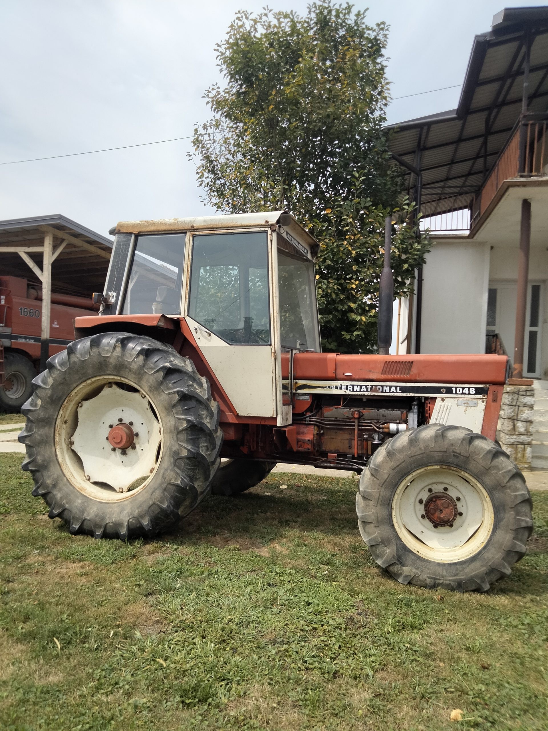 IHC international 1046