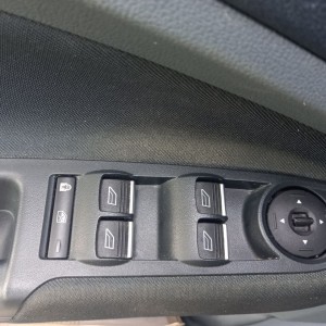 Prodajem Ford C max 1.6 TDCi Titanium, nije uvoz, 180 180 km, 12/2014.