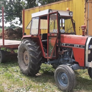 Imt 577 sa priključcima