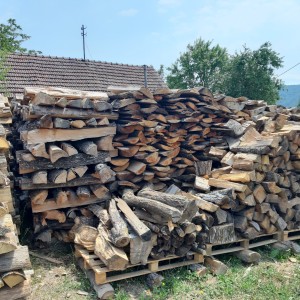 Prodajem suhu cjepanicu johe