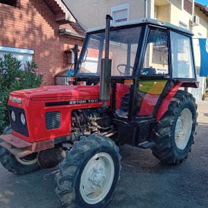 Zetor 7011