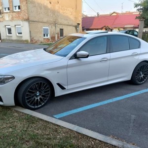 BMW G30