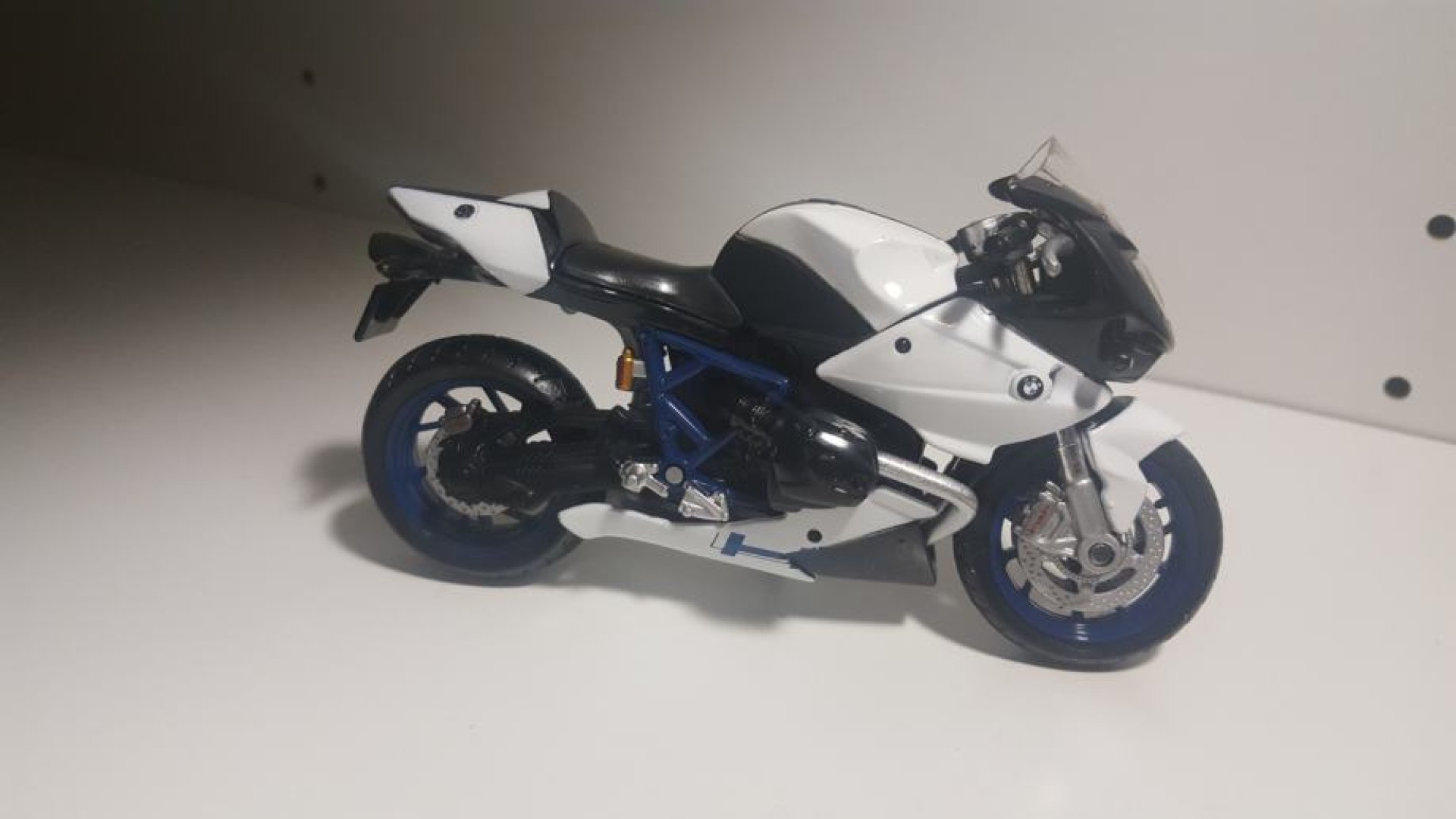 Maketa motor BMW II