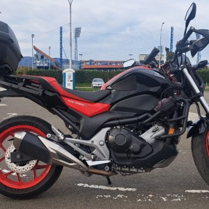 HONDA NC 750 SA, sa dodatnom opremom, povoljno prodajem