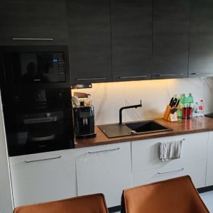 Zagreb, Sigečica, 66.00 m2, Tri spavaće sobe, namješten i opremljen. (prodaja)