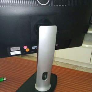 Prodajem monitor