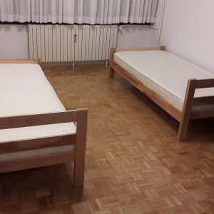 Trg Ivana Kukuljevića, 40 m2, lift, niske režije, posebno soba (iznajmljivanje)