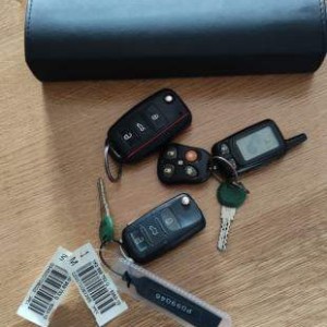 Prodajem Golf V 1.9 Tdi 2008 reg 12/2024 2600 eura Hitno0998262293