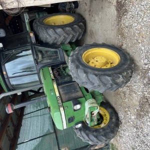 John Deere 2650