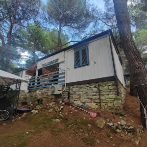 Stambeni kontejner od 27 m² u Banjolama bez opreme prodam