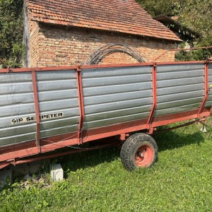 Samoutovarna prikolica SIp za sijeno