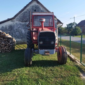 Traktor IMT 5100