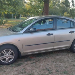 Mazda 3 1.6 i CE