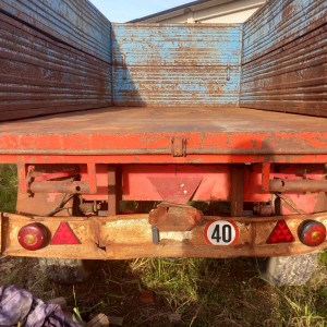 Kiper prikolica 8t (papiri)