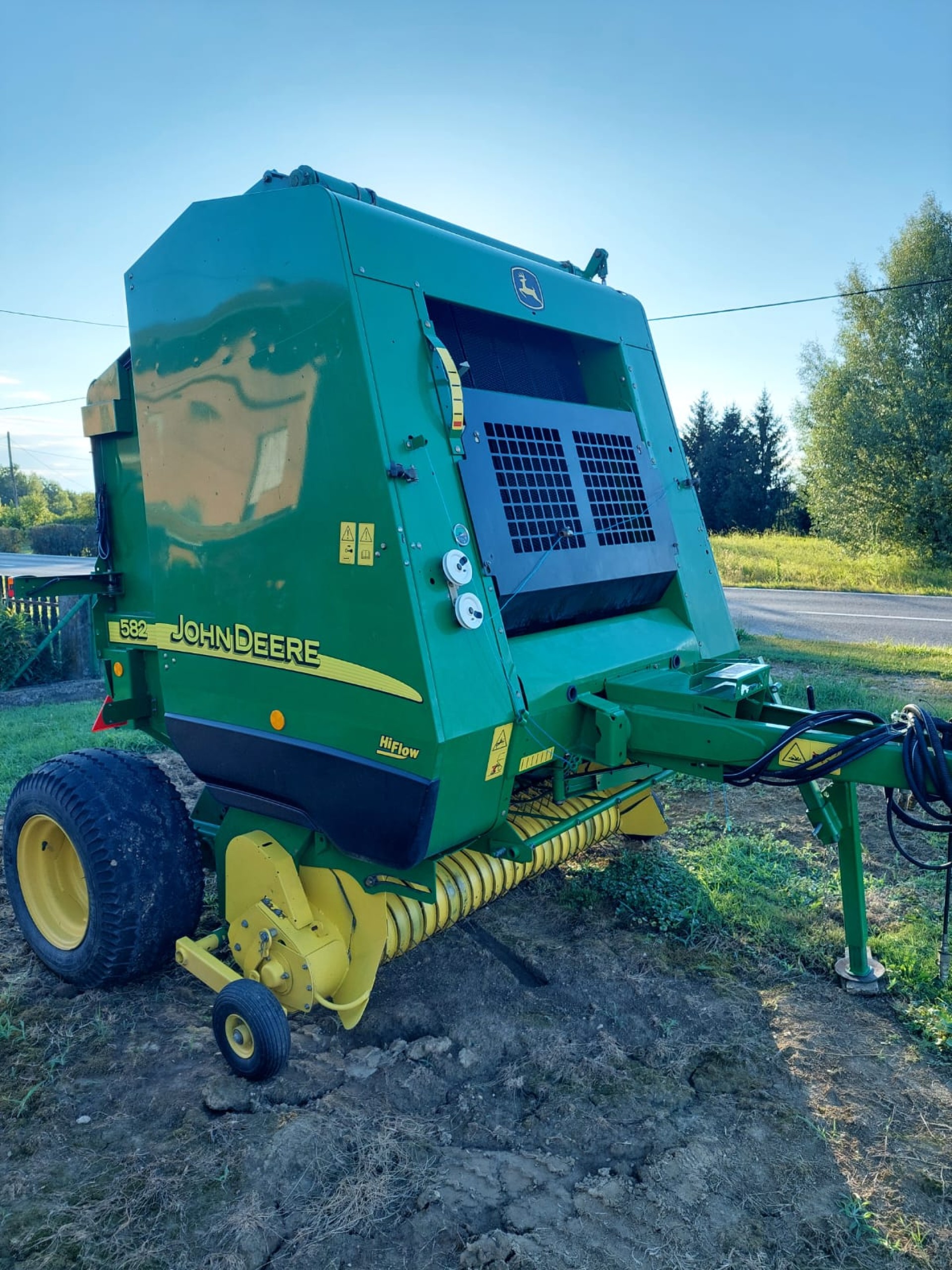 Rolo balirka John Deere 582