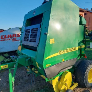 Rolo balirka John Deere 582