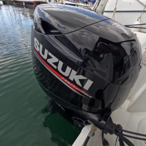 2011 Beneteau Antares 5.80 Motor Boat
