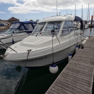 2011 Beneteau Antares 5.80 Motor Boat