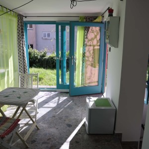 Mirna kučica u centru grada s vrtom