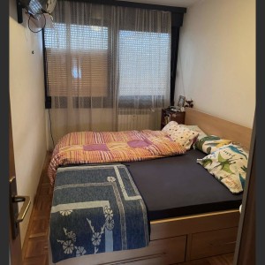 Prodajem stan u centru Dugava 65,64m2