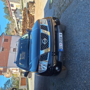 Nissan Navara D40