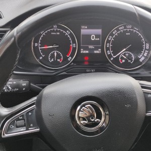 Škoda Superb 2,0 TDI u izvrsnom stanju i redovno servisirana