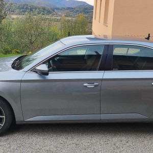 Škoda Superb 2,0 TDI u izvrsnom stanju i redovno servisirana
