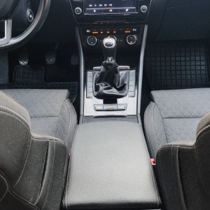 Škoda Superb 2,0 TDI u izvrsnom stanju i redovno servisirana