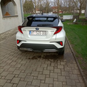 Toyota C-HR 2.0 hybrid