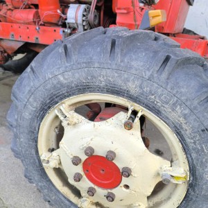 Prodajem dva T40
