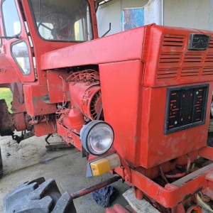 Prodajem dva T40