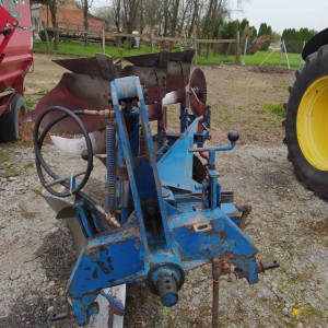 Trobrazni plug okretač Rabewerk 12-16"