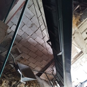 Utovarna,transporter za sijeno,tanjurace,plug,sijalica za kuruzu