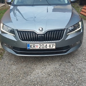 Škoda Superb 2,0 TDI u izvrsnom stanju i redovno servisirana
