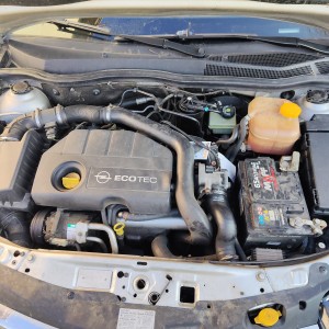 Prodajem Opel Astra 1.7CDTI 2006.god.reg11.2025.g.