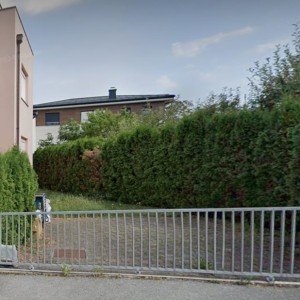 Bez Agencije četverosobni stan 100 kvadrata namješten gornji bukovac