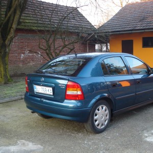 Prodajem Astru 1,4 16V