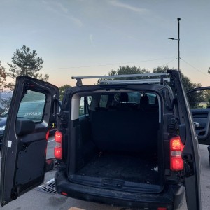Prodajem OPEL VIVARO 1.5 D COMBI