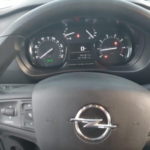 Prodajem OPEL VIVARO 1.5 D COMBI