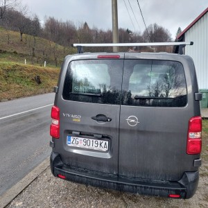 Prodajem OPEL VIVARO 1.5 D COMBI