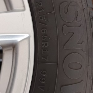 Alu Felge 17' rupe 5x108, 4 kom. sa zimskim gumama 215/65 R17