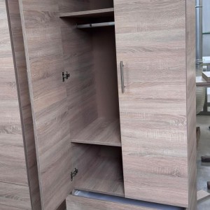 Garderobni ormar