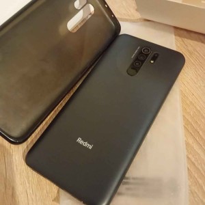 Prodajem mobitel Xiaomi Redmi 9