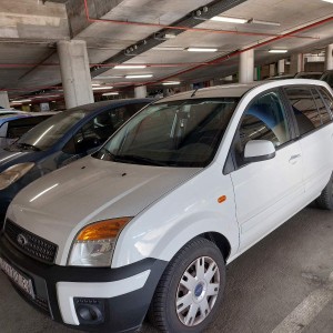 Ford Fusion0