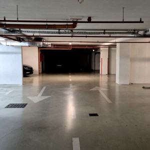 IZNAJMLJUJEM PARKIRNO GARAŽNO MJESTO