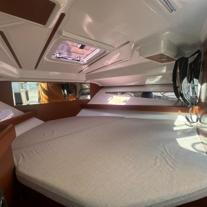 Beneteau Antares 8