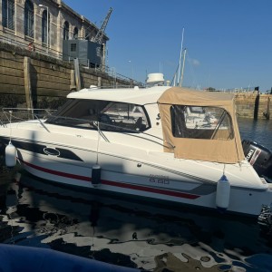 Beneteau Antares 8