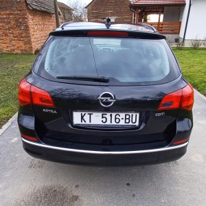 Opel Astra J Sports Tourer